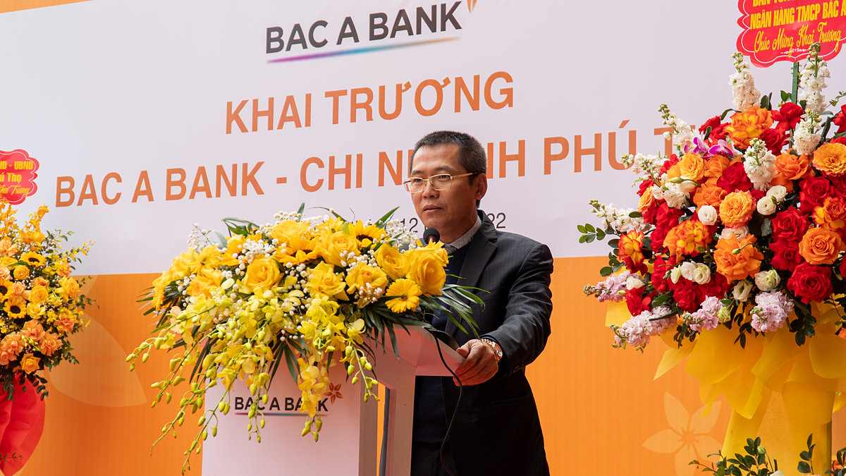 Ông Đặng Trung Dũng, Phó Tổng Giám đốc thường trực BAC A BANK phát biểu khai mạc.