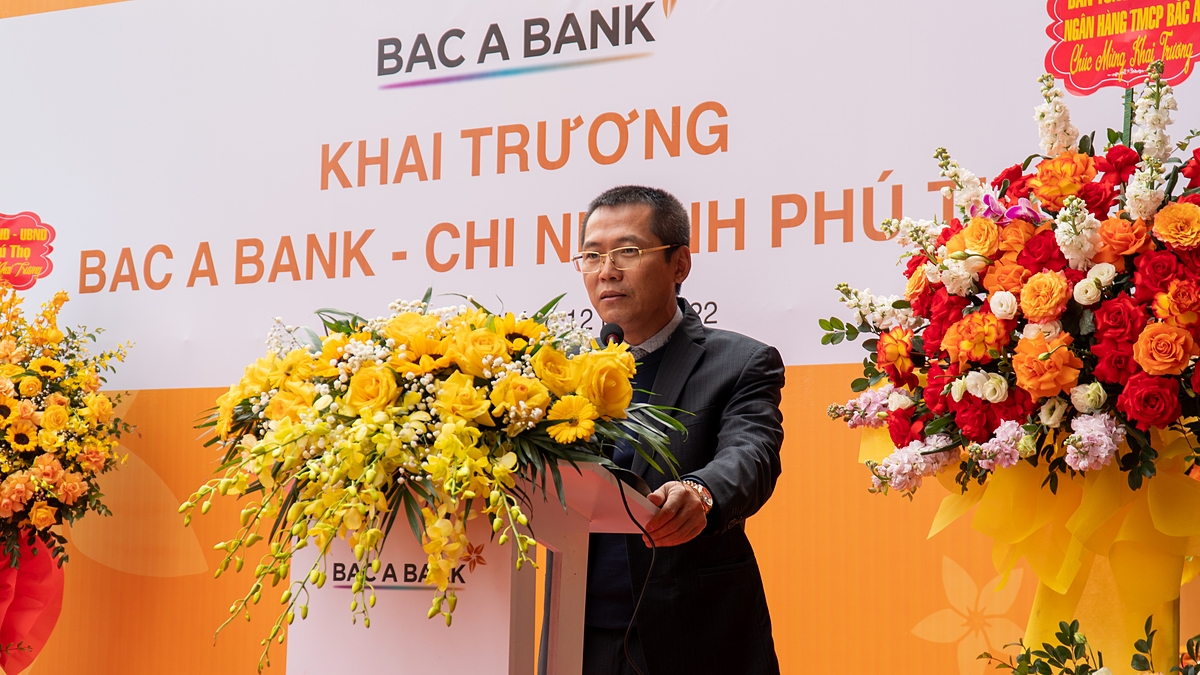 Ông Đặng Trung Dũng, Phó Tổng Giám đốc thường trực BAC A BANK phát biểu khai mạc.