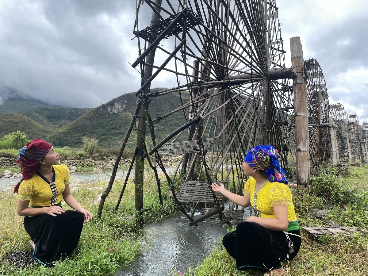 Cọn nước ở xã Ngọc Chiến, huyện Mường La, tỉnh Sơn La hiện là địa điểm tham quan thu hút du khách tứ phương.