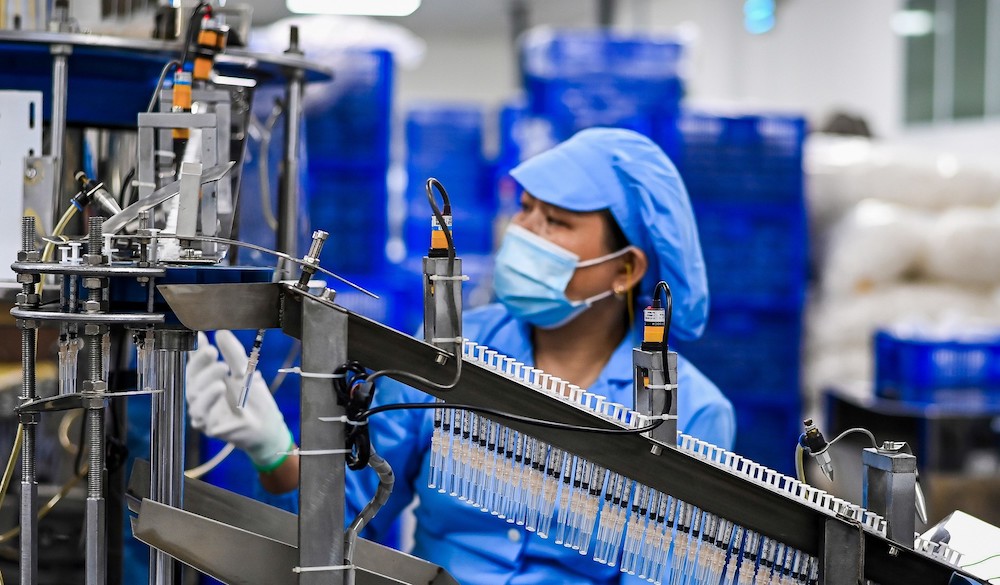 Bất chấp những cơn gió ngược có tính chu kỳ, các doanh nghiệp vẫn tiếp tục đầu tư vào Việt Nam, cho thấy sự hấp dẫn lâu dài của Việt Nam.