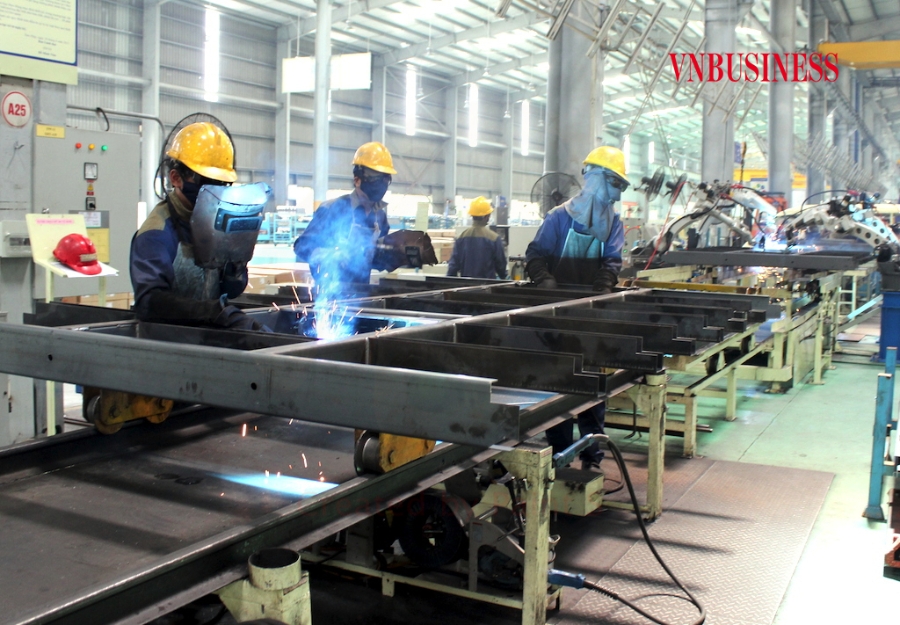 Với “gam màu sáng” trong năm 2022 vừa là động lực vừa là bệ đỡ để các DN Việt Nam chuẩn bị một tâm thế đối diện với những thách thức mới trong năm 2023.