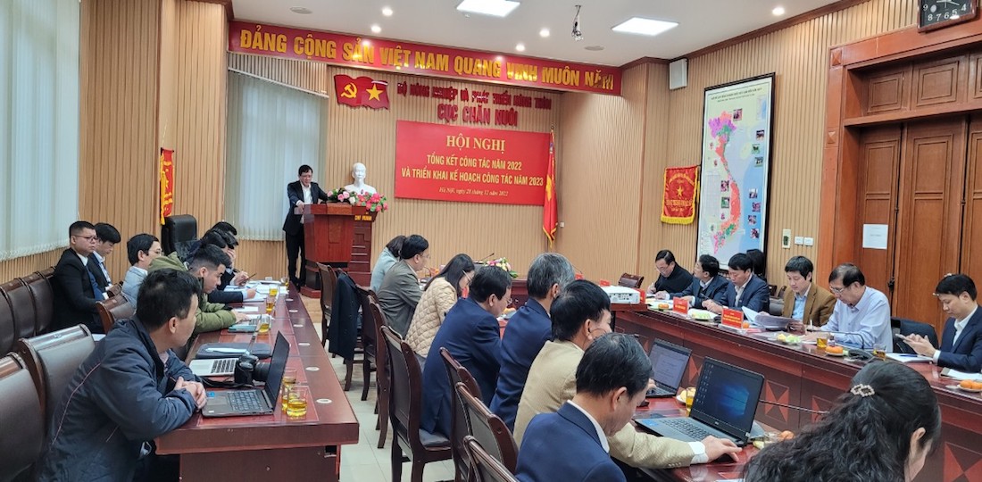 Một trong những vấn đề nóng được nêu ra tại Hội nghị tổng kết ngành chăn nuôi năm 2022 là giá thức ăn tăng mạnh.