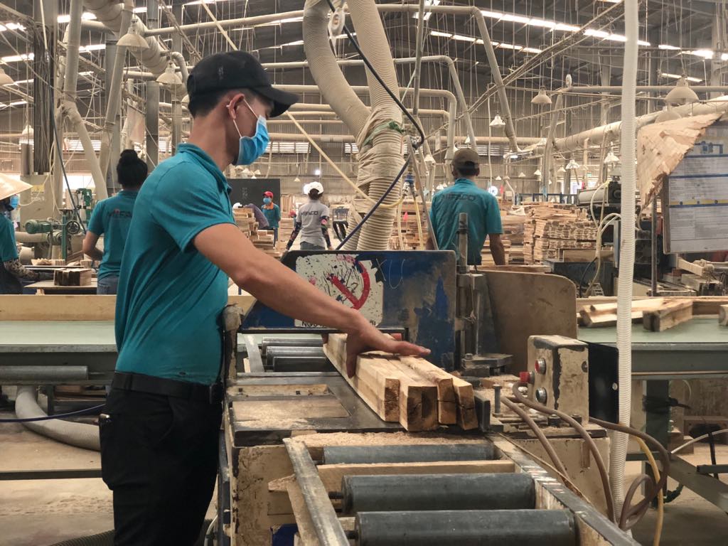 Ngành NN&PTNT đặt mục tiêu xuất khẩu gỗ và lâm sản năm 2023 đạt con số 17,5 tỷ USD.