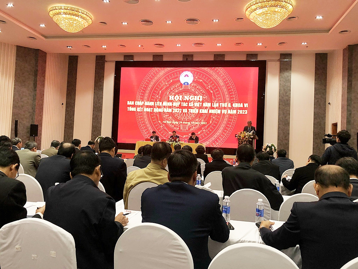 Toàn cảnh Hội nghị BCH Liên minh HTX Việt Nam lần thứ sáu, khóa VI, nhiệm kỳ 2020-2025 diễn ra ngày 29/12.