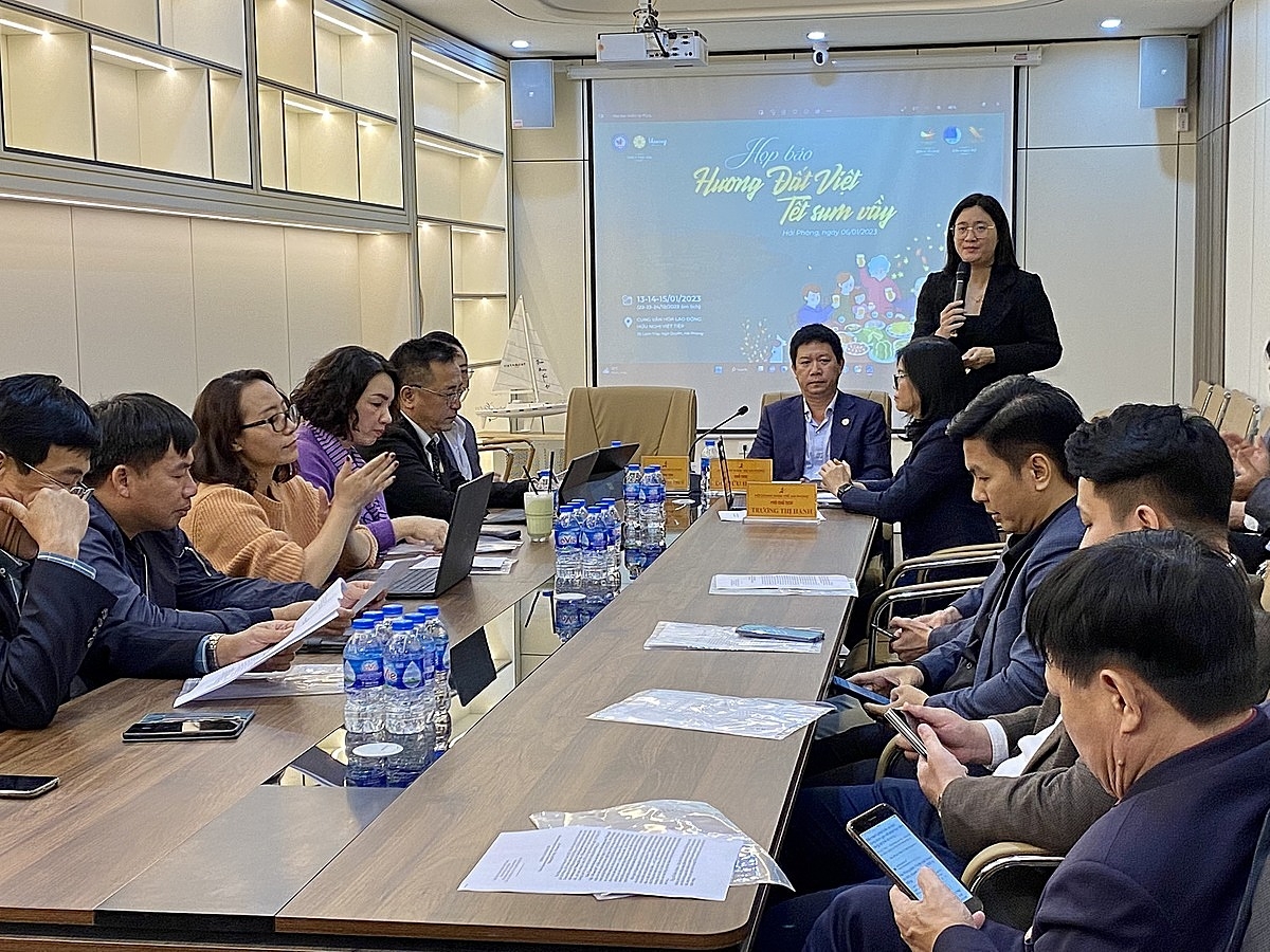 Tuần lễ giao lưu văn hóa, ẩm thực và xúc tiến thương mại “Hương Đất Việt – Tết sum vầy” hứa hẹn sẽ đem đến nhiều nét mới mẻ, thú vị.