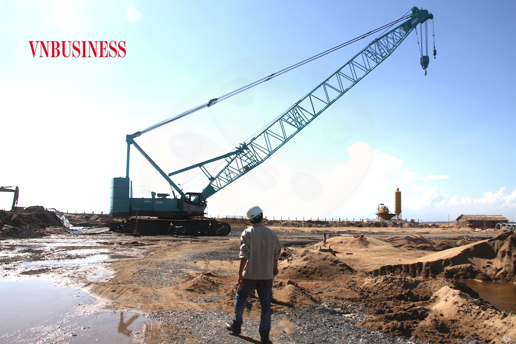 Tình hình cạnh tranh giữa các nhà thầu xây dựng dự báo vẫn gay gắt và nhiều khả năng sẽ trở thành mức bình thường mới trong 1-2 năm tới.