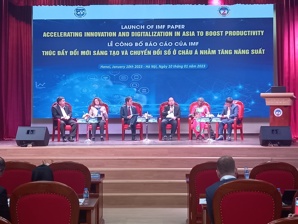 Toàn cảnh buổi công bố báo cáo