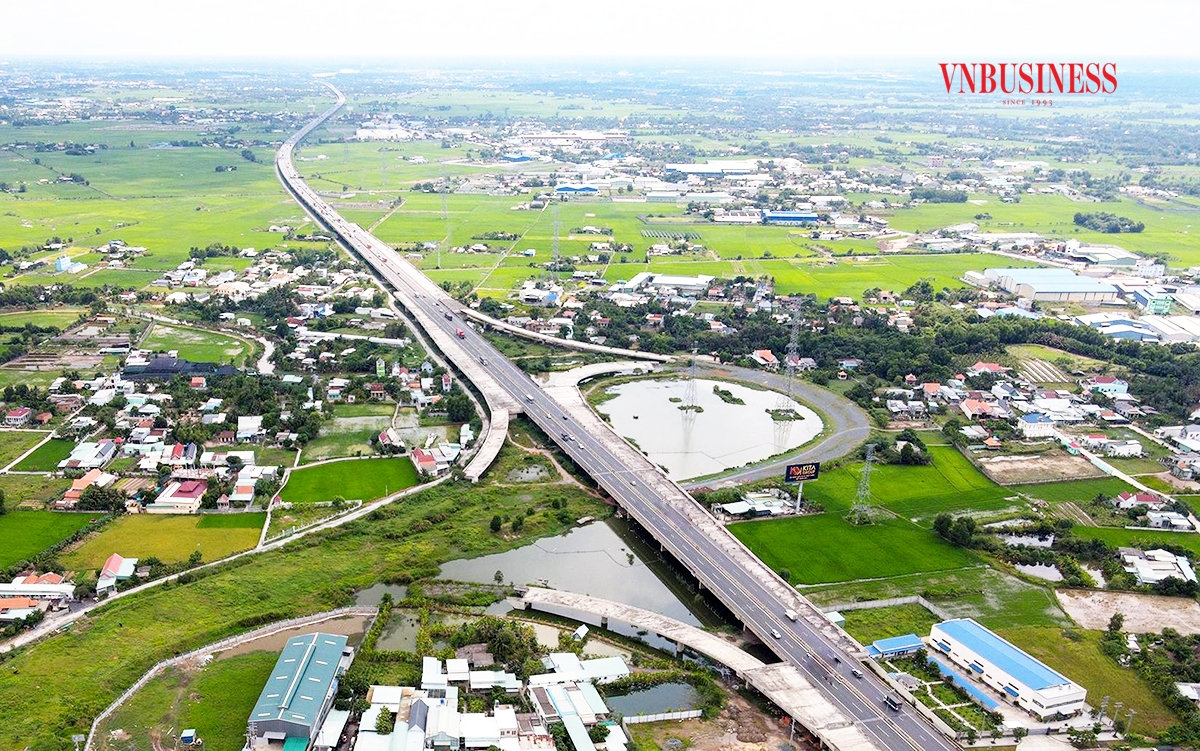 Giá đất tại khu vực xã Mỹ Yên, huyện Bến Lức đang được đẩy lên từng ngày, dù giao dịch khá ảm đạm.