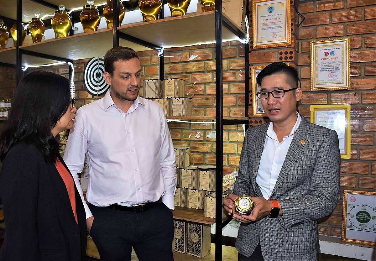 Hầu hết các HTX hiện nay đều có nhu cầu hỗ trợ cán bộ tri thức trẻ về làm việc hoặc hỗ trợ đào tạo đội ngũ cán bộ HTX để đưa HTX thích ứng với thị trường.