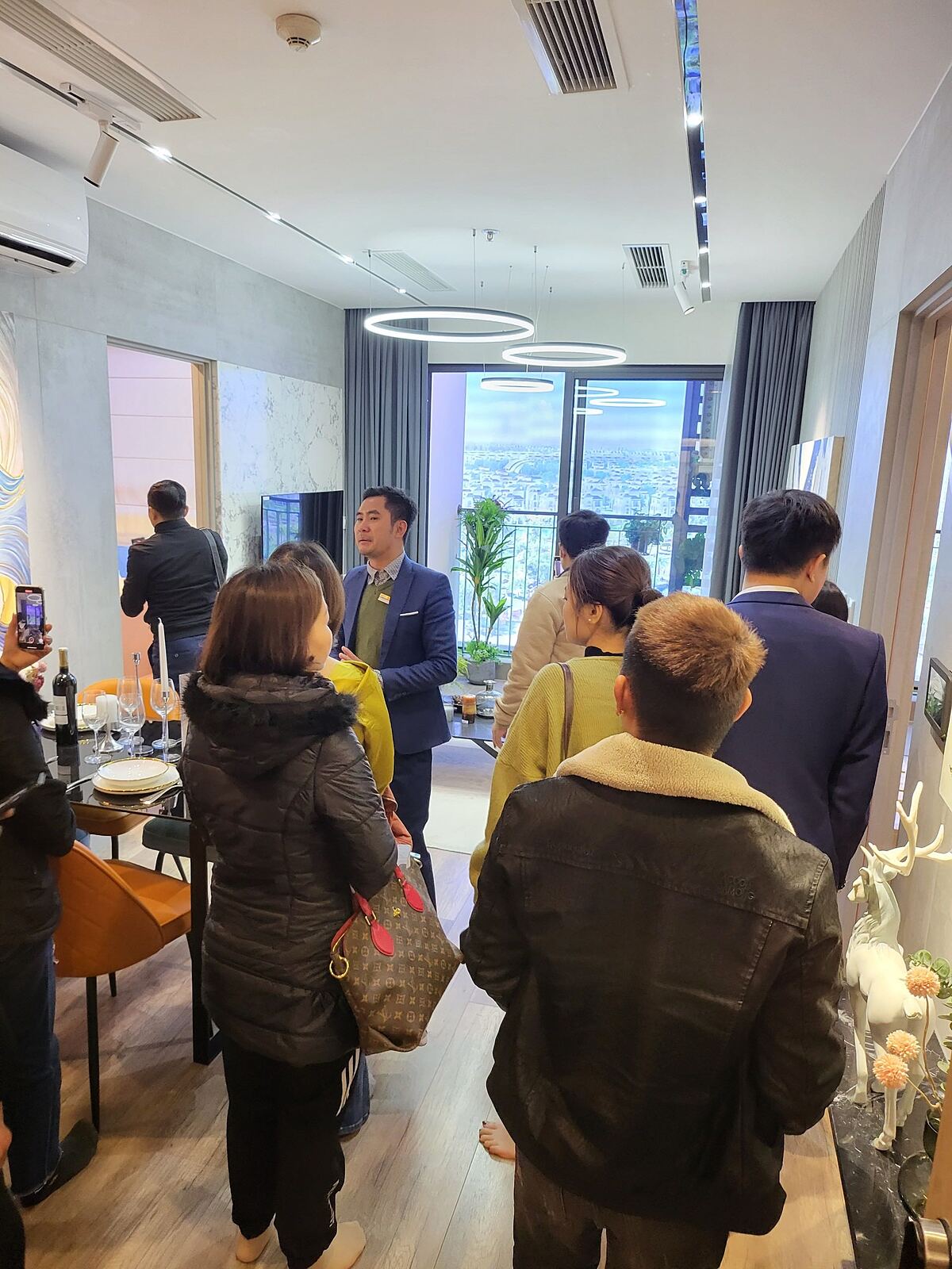 Pavilion Premium đón tiếp lượng khách tham quan nhà mẫu gia tăng đáng kể trong tháng 1/2023.