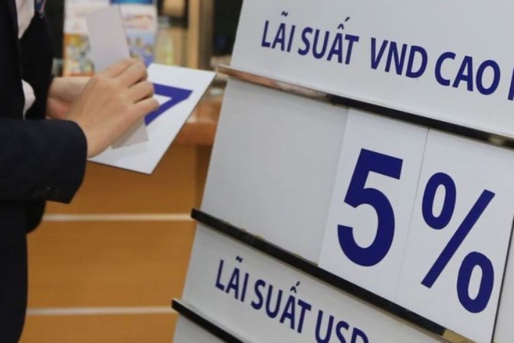 So với giai đoạn cao điểm cuối năm 2022, mức lãi suất kỳ hạn từ 12 tháng của các ngân hàng đã giảm đáng kể.