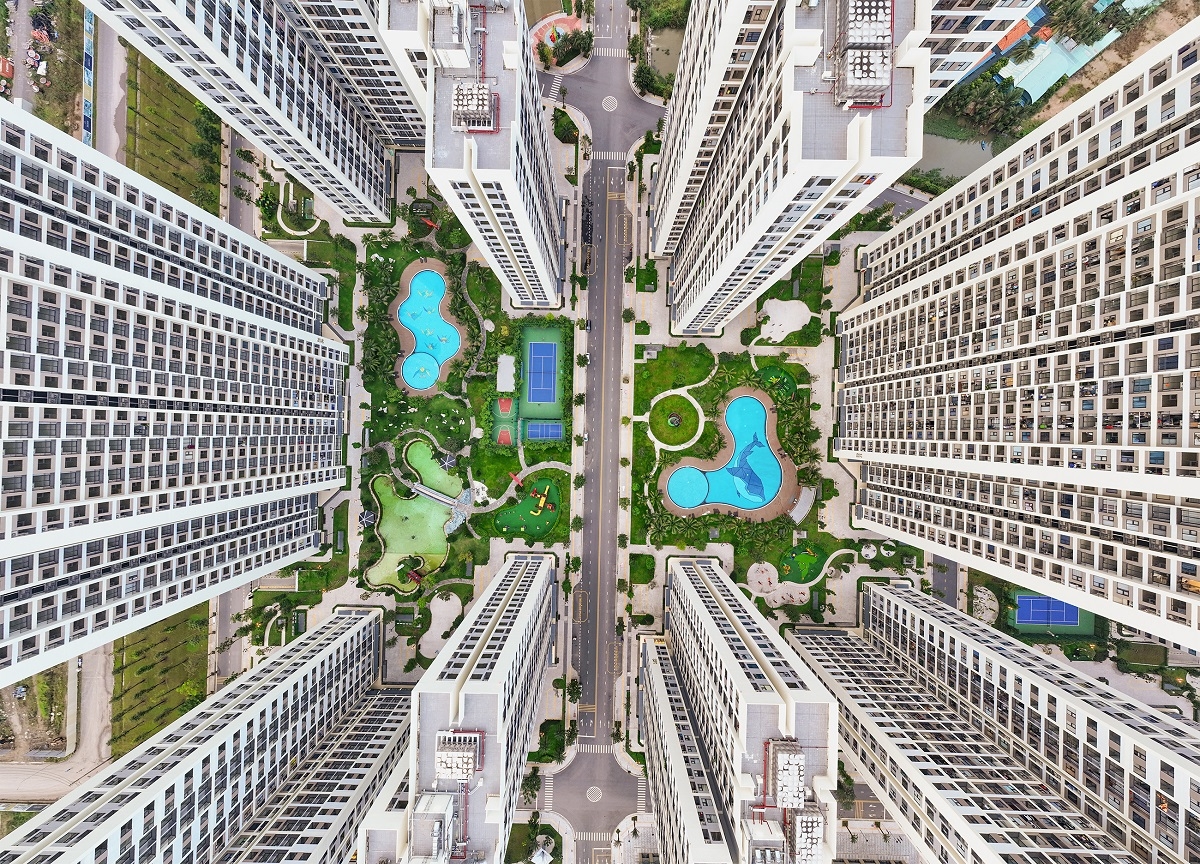 Các giải pháp tháo gỡ khó khăn của Chính phủ đang tạo cú hích để thị trường bất động sản phục hồi.