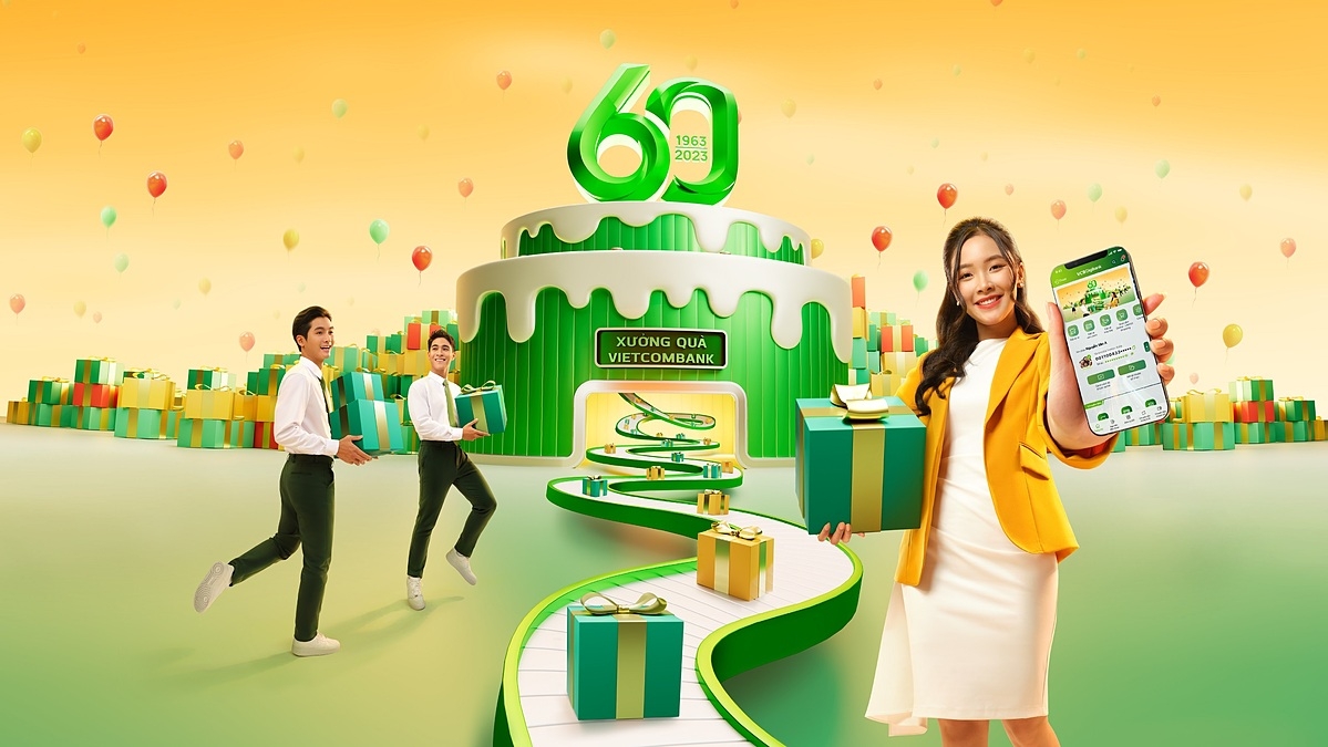 Vietcombank dành hơn 160.000 quà tặng khách hàng nhân dịp sinh nhật 60 năm.