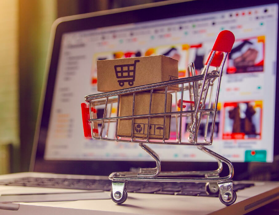 Để đối phó với tình trạng thiếu đơn hàng, doanh nghiệp tìm cách đưa sản phẩm lên sàn thương mại điện tử xuyên biên giới.