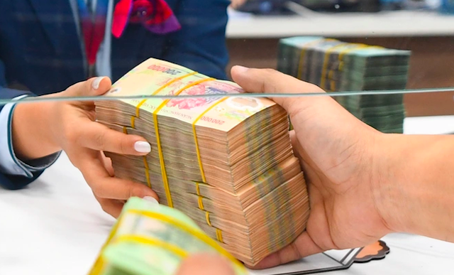 Các chuyên gia cho rằng giảm lãi suất cho vay có độ trễ