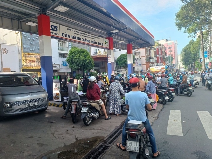 Chiết khấu xăng dầu bắt đầu tăng lại từ 1.000 - 1.500đ/lít, tuỳ khu vực.