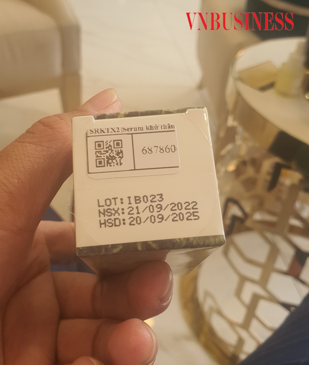 Sản phẩm sau khi bị đình chỉ lưu hành, thu hồi và tiêu hủy nhưng nhân viên tại đây vẫn đưa ra để tư vấn cho khách hàng.