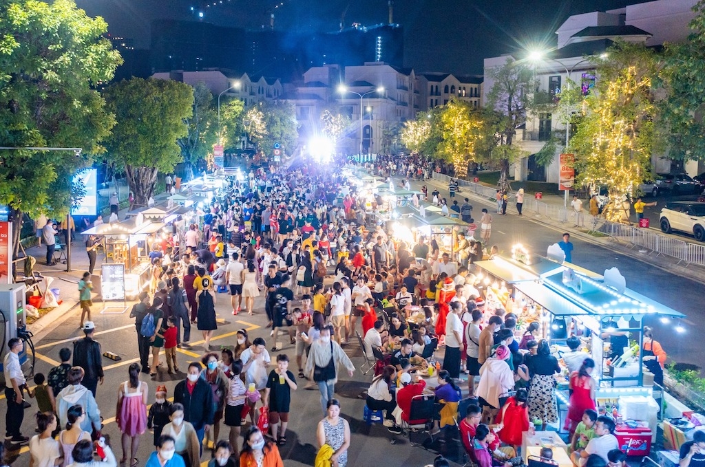 Kinh tế ban đêm được ví như “cỗ máy in tiền”, rất cần được thúc đẩy phát triển nhiều hơn trong lúc này để kích cầu tiêu dùng.