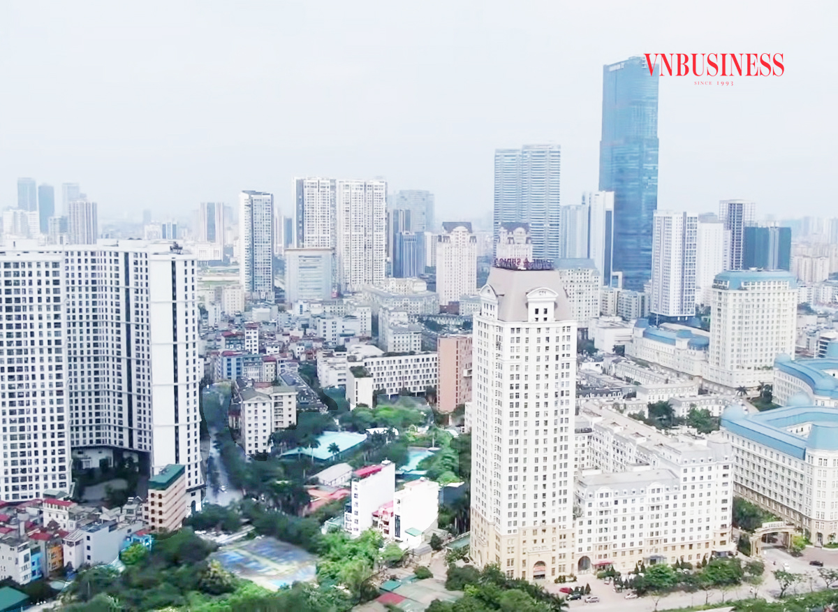 Trong bối cảnh thị trường gặp khó, nhiều người mua nhà vẫn chờ đợi giá giảm sâu hơn.