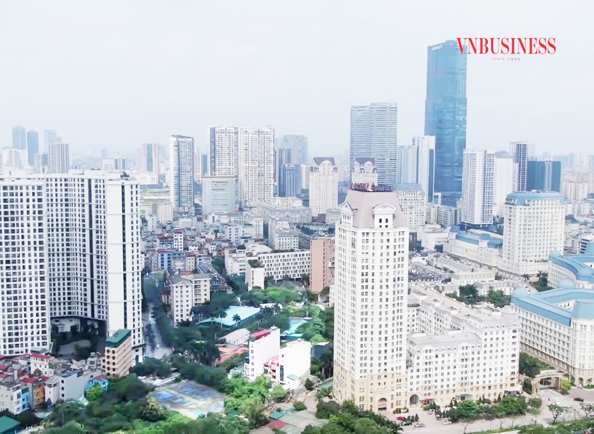 Trong bối cảnh thị trường gặp khó, nhiều người mua nhà vẫn chờ đợi giá giảm sâu hơn.