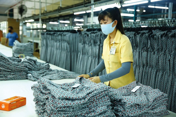 Hiệp hội dệt may đã xác định năm nay có nhiều khó khăn, đơn hàng ít và thời gian ký ngắn nhưng các doanh nghiệp vẫn không cắt giảm lao động.