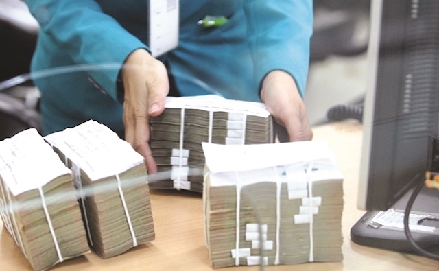 Lãi suất giảm nhiều ngành sẽ hưởng lợi, nhưng để đầu tư vào kênh nào trong bối cảnh hiện nay vẫn là lựa chọn khó khăn. (Ảnh minh hoạ: Int)