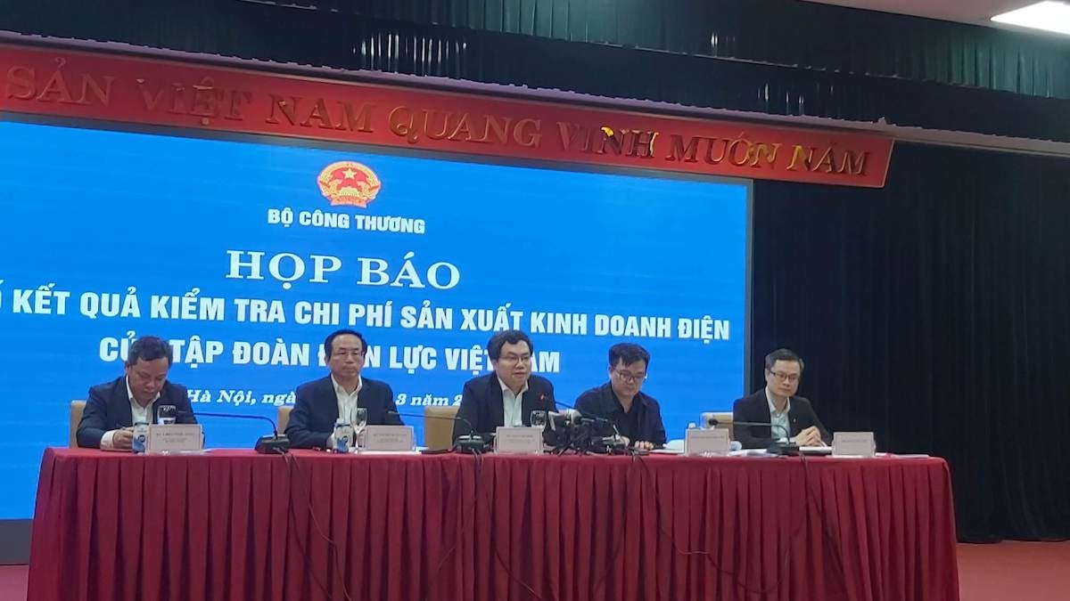 Họp báo công bố kết quả kiểm tra về chi phí sản xuất, kinh doanh điện năm 2021 và 2022 của EVN.