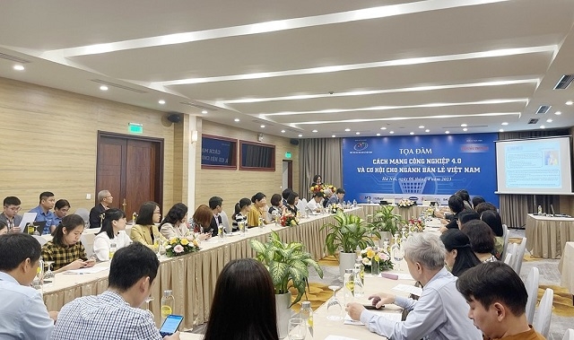 Tọa đàm “Cuộc CMCN 4.0 và cơ hội cho ngành bán lẻ Việt Nam”.