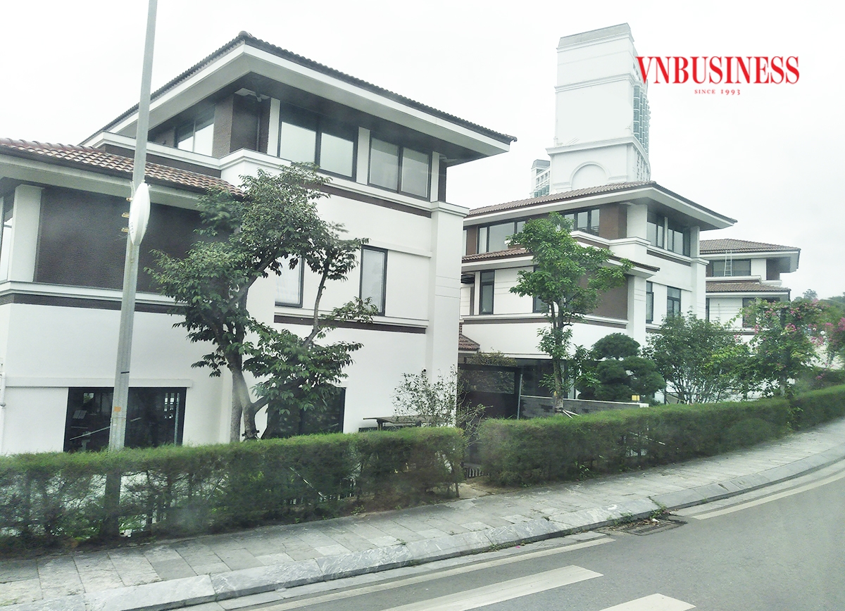 Biệt thự, nhà liền kề thanh khoản thấp vì giá vẫn neo quá cao (Ảnh minh họa: HN).