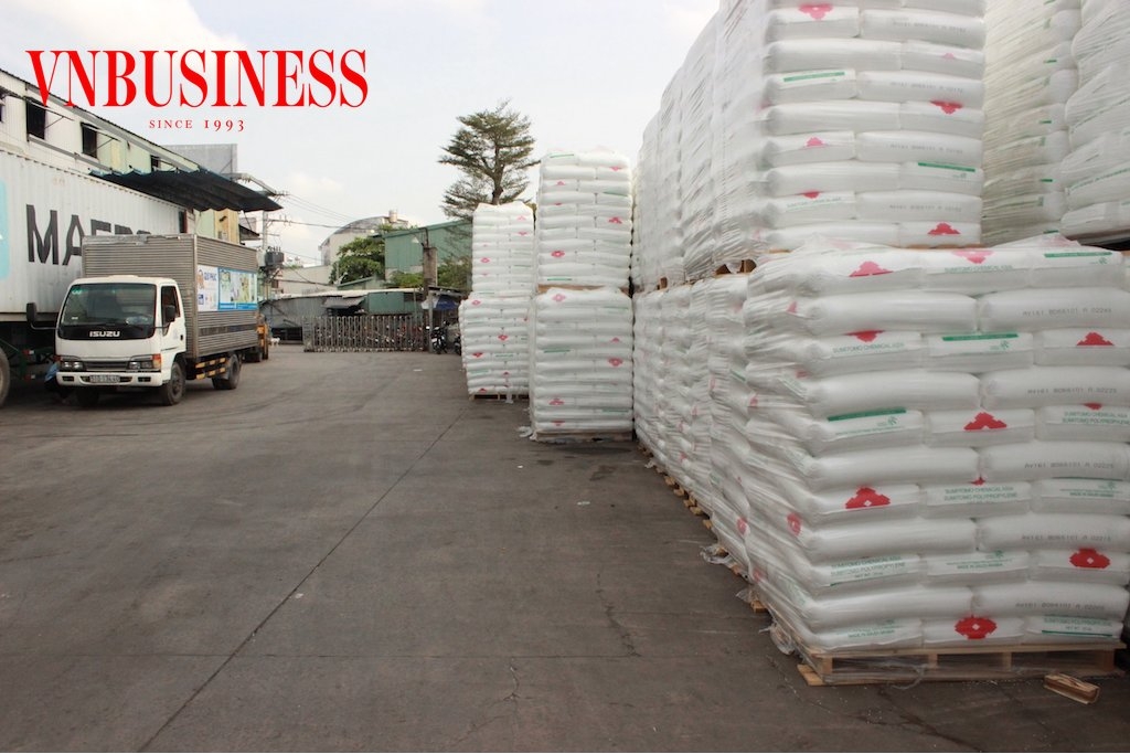 Các DN ngành nhựa vẫn còn phụ thuộc quá nhiều vào nguồn nguyên liệu nhập khẩu, từ 60-80%.