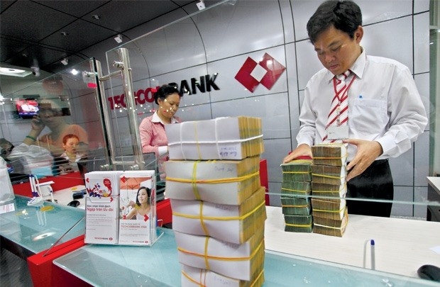 Techcombank sẽ trình cổ đông thông qua kế hoạch kinh doanh năm 2023 với lợi nhuận trước thuế hợp nhất giảm 14% so với năm trước, xuống còn 22.000 tỷ đồng.