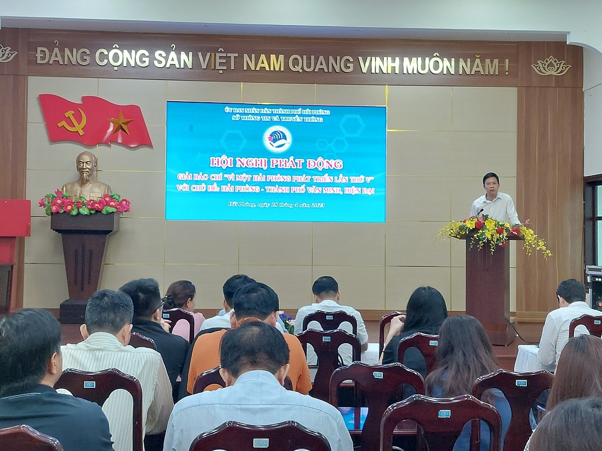 Phó giám đốc Sở TT&TT Hải Phòng Nguyễn Quang Huy phát biểu tại Hội nghị.