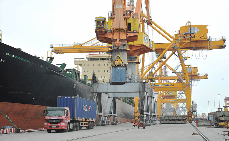 Từ đầu năm 2023 đến nay, kim ngạch xuất nhập khẩu đạt thấp so với cùng kỳ năm ngoái và chưa có dấu hiệu bật tăng một cách ổn định.