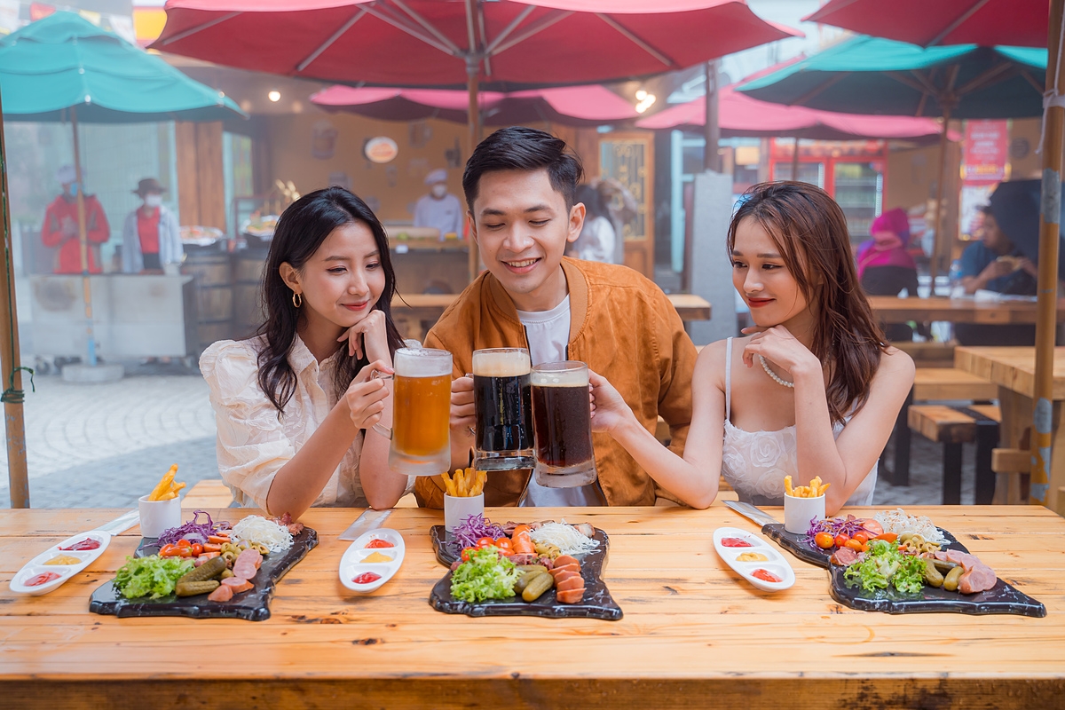 Lễ hội ẩm thực và bia B’estival.