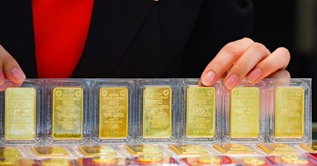 Vàng SJC biến động trái chiều, giao dịch ổn định quanh 67 triệu đồng/lượng. (Ảnh: Int)