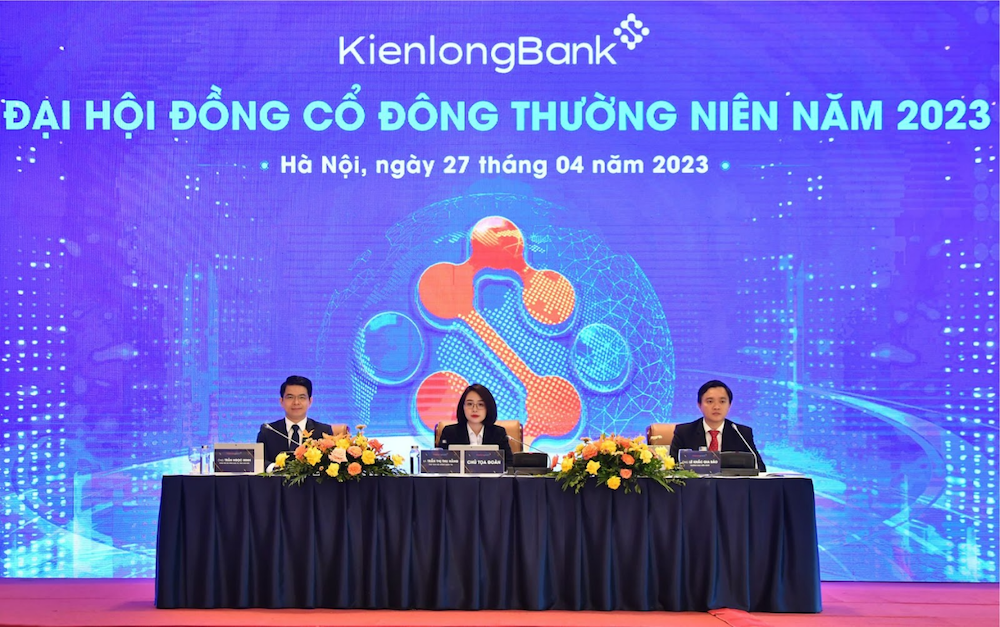 Sáng 27/4, KienlongBank tổ chức đại hội đồng cổ đông thường niên năm 2023 dưới hình thức trực tuyến.