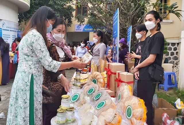 Các HTX đã phát huy được thế mạnh tại địa phương, giúp nhiều hội viên là phụ nữ có thu nhập ổn định.