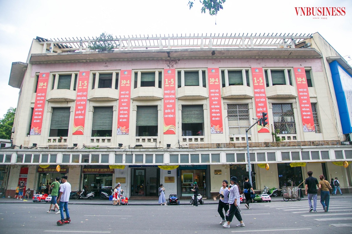 Hoạt động trang trí, tuyên truyền cổ động trực quan được thực hiện nhằm khích lệ, cổ vũ các thế hệ người Việt Nam tích cực học tập, phấn đấu, cống hiến sức lực, trí tuệ, góp phần xây dựng, phát triển Thủ đô và đất nước phồn vinh, hạnh phúc.