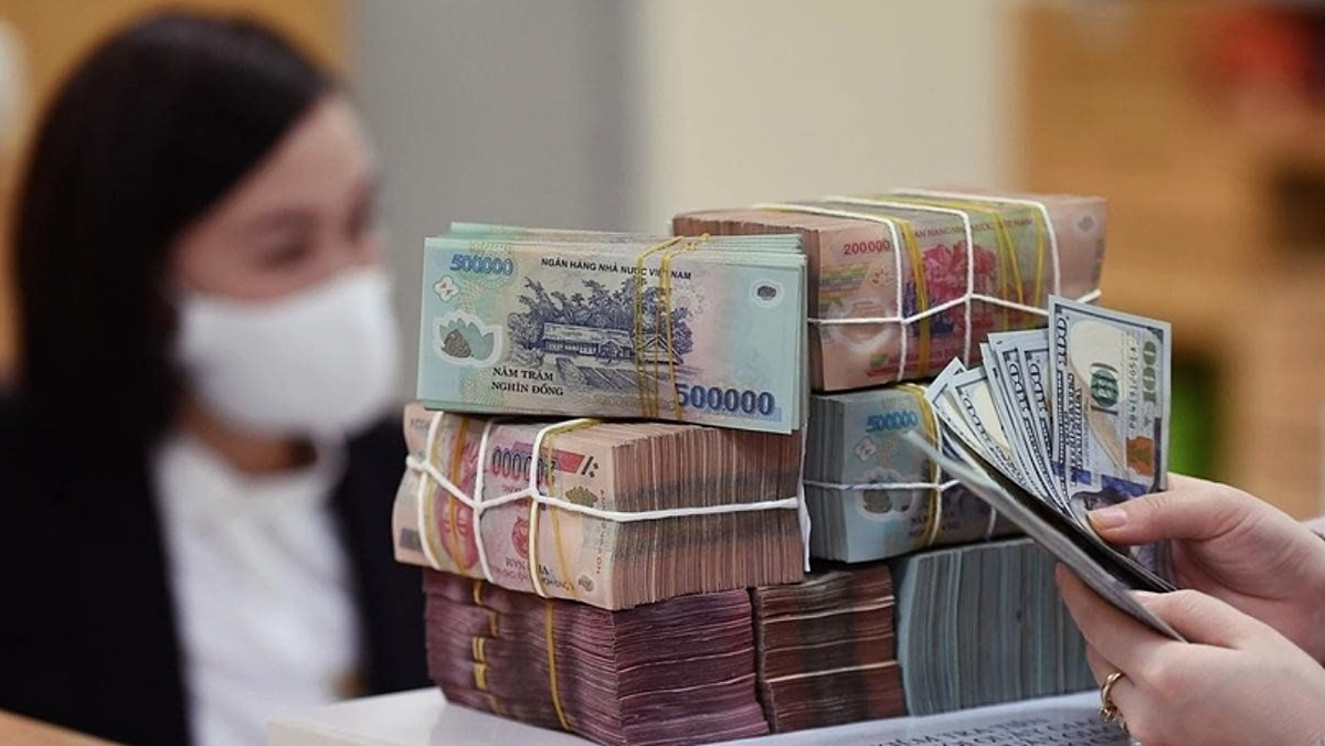 Thống đốc Nguyễn Thị Hồng cho biết: Ngân hàng Nhà nước sẽ tiếp tục theo dõi chặt chẽ tình hình kinh tế và sẽ điều chỉnh hạ lãi suất điều hành trong điều kiện thuận lợi.