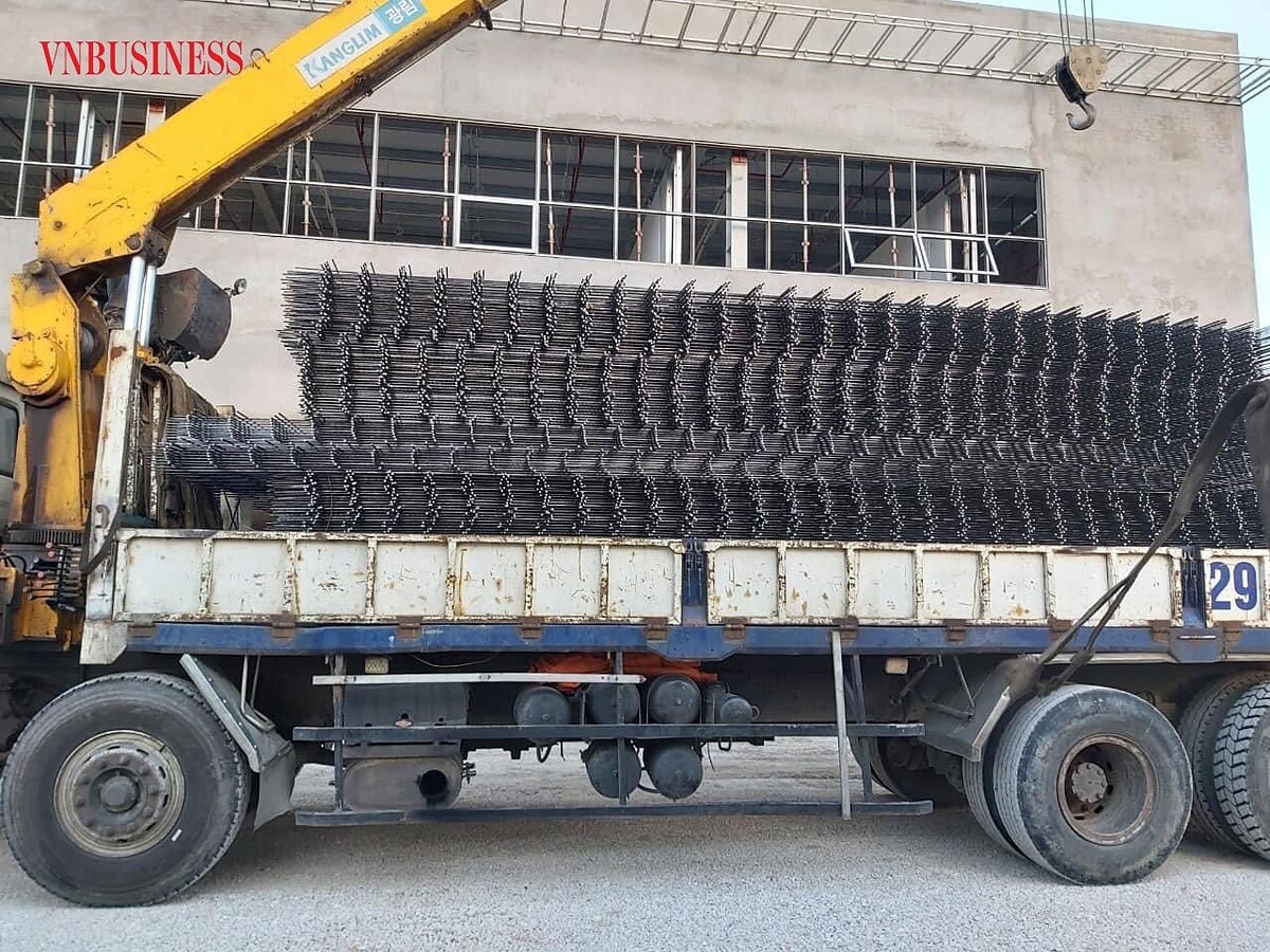 Nếu so với vùng đỉnh thiết lập hồi tháng 10/2021, thị giá cổ phiếu HPG vẫn còn cách tới 49% giá trị.