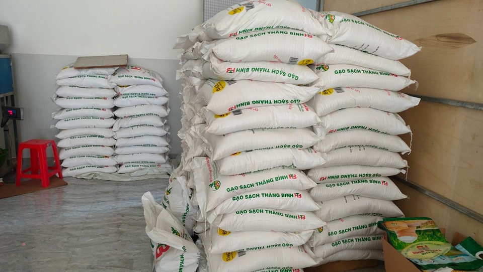 HTX xây dựng cơ sở hạ tầng phục vụ sơ chế, sản xuất gạo chất lượng cao ngay tại vùng nguyên liệu.