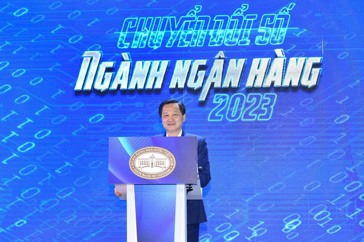 Phó Thủ tướng Lê Minh Khái phát biểu chỉ đạo tại sự kiện Chuyển đổi số ngành Ngân hàng năm 2023, với Chủ đề “Ứng dụng dữ liệu dân cư trong hoạt động ngân hàng - động lực thúc đẩy chuyển đổi số”.