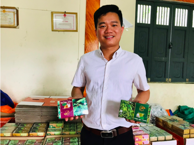 Anh Lương Văn Tuyên, Giám đốc HTX Thảo mộc Việt.