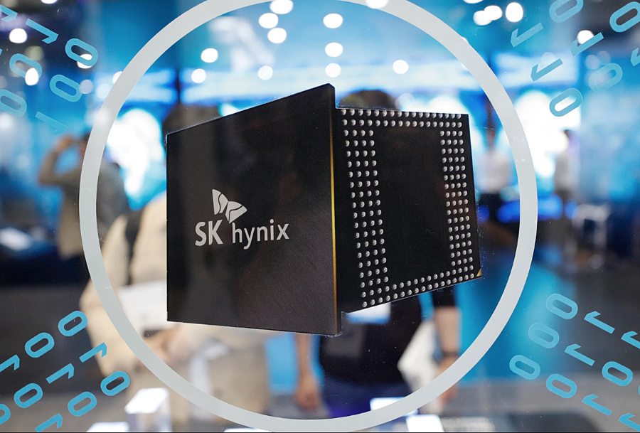 Logo của SK Hynix tại một triển lãm điện tử ở Seoul, Hàn Quốc. SK Hynix là một trong số các công ty công nghệ đã vào Việt Nam để tận dụng lợi thế của lĩnh vực chip đang phát triển. Ảnh: AP
