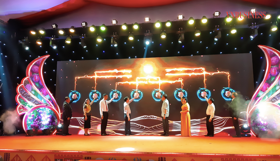 Khai mạc Tuần lễ Mận và nông sản an toàn tỉnh Sơn La và các tỉnh, thành phố năm 2023.