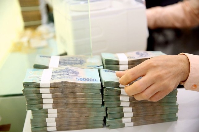 Trong năm nay có 28 ngân hàng dự kiến tăng vốn điều lệ, nâng tổng số vốn tăng thêm lên tới hơn 163.000 tỷ đồng.