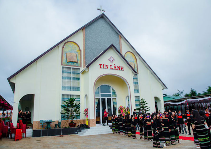 Hội Thánh Tin Lành Cuôr Đăng có nhà thờ mới khang trang trong sự phấn khởi của bà con tín hữu.