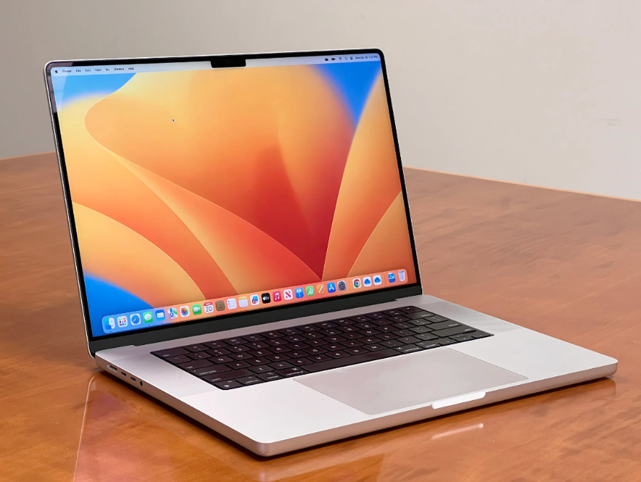 Theo JP Morgan, Việt Nam dự kiến ​​sẽ sản xuất 5% MacBook vào năm 2025. Ảnh: TNS