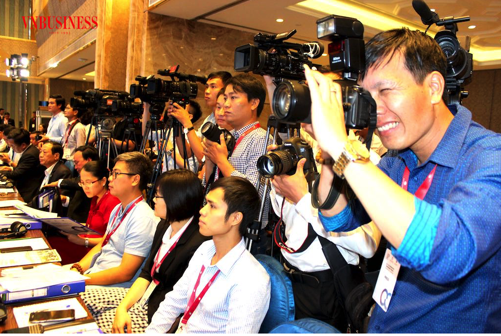 Để báo chí Việt Nam không “ngủ gật trên vai người khổng lồ AI đang đòi hỏi cần sớm xác lập chiến lược ứng phó riêng, có những giải pháp mạnh mẽ và sự nhanh nhạy hơn nữa.