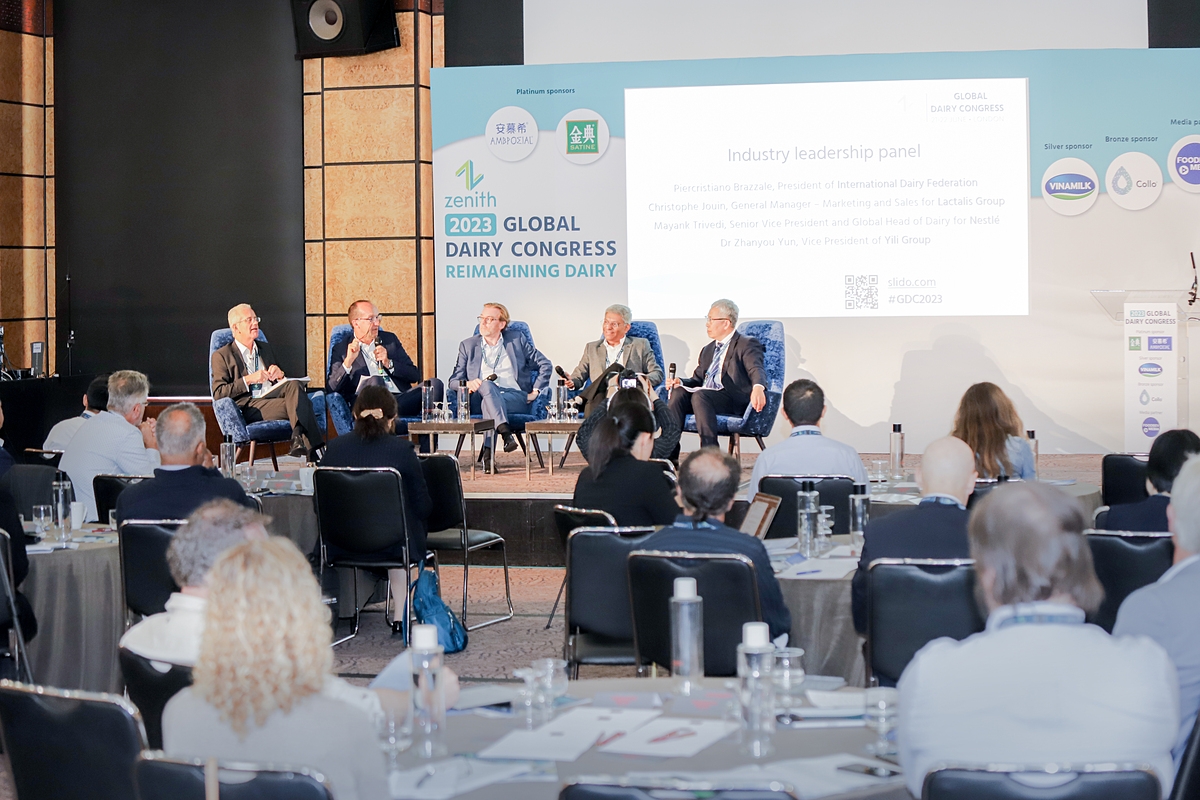 Hội nghị sữa toàn cầu 2023 tại London &lpar;Anh Quốc&rpar; thu hút sự có mặt của hơn 200 đại diện các tổ chức, đơn vị, chuyên gia hàng đầu trong ngành sữa thế giới.